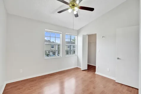 752 SW 122nd Terrace Pembroke Pines FL 33025