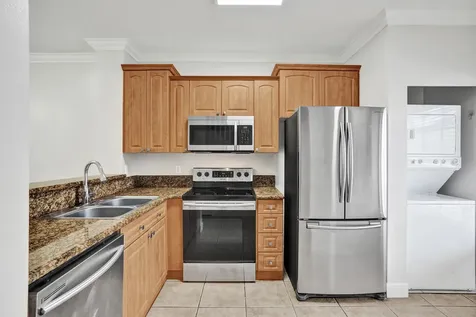 752 SW 122nd Terrace Pembroke Pines FL 33025