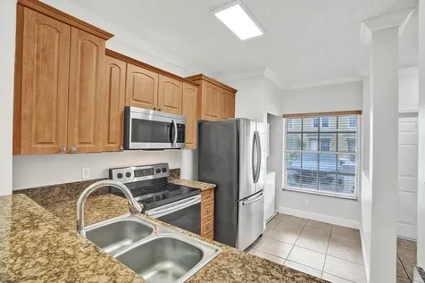 752 SW 122nd Terrace Pembroke Pines FL 33025