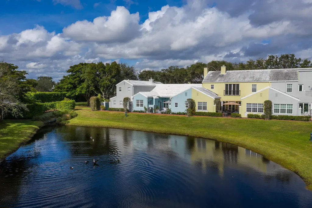 5877 Bartram Street Boca Raton FL 33433
