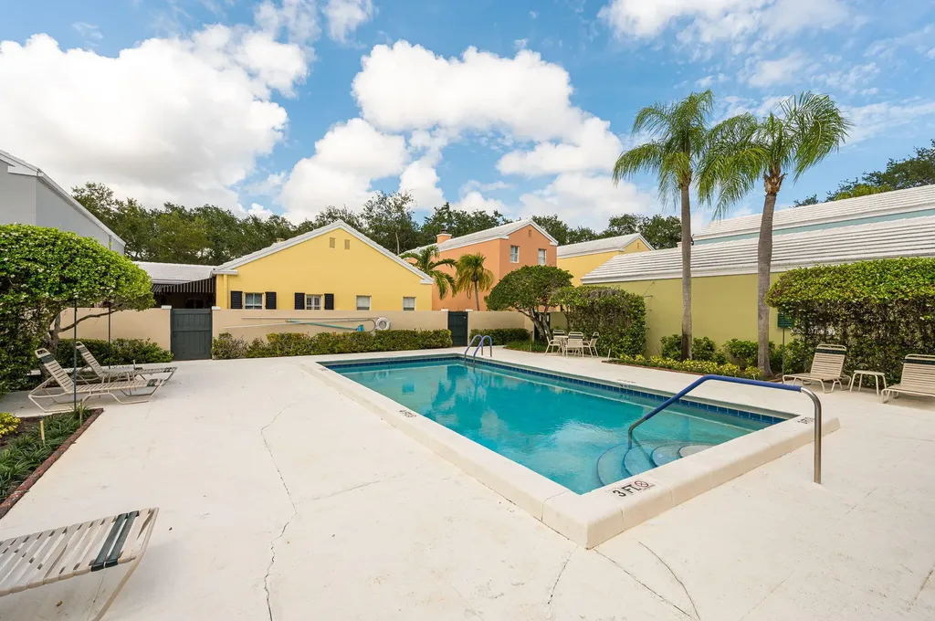5877 Bartram Street Boca Raton FL 33433