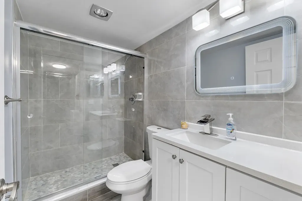 8821 NW 38th Drive Coral Springs FL 33065