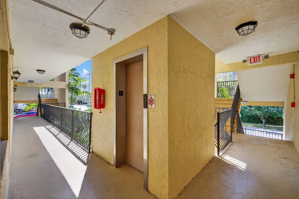 901 NE 3rd Street Fort Lauderdale FL 33301