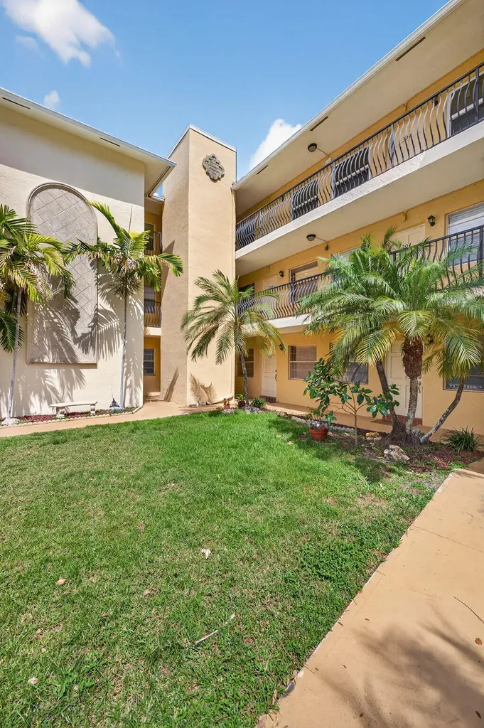 901 NE 3rd Street Fort Lauderdale FL 33301