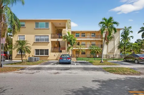 901 NE 3rd Street Fort Lauderdale FL 33301