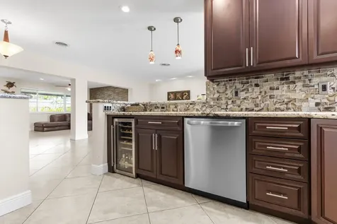 5581 SW 13th Street Plantation FL 33317