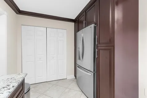 5581 SW 13th Street Plantation FL 33317