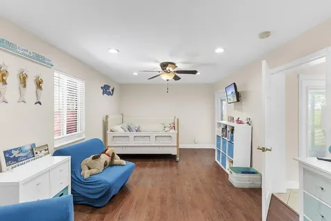 5581 SW 13th Street Plantation FL 33317