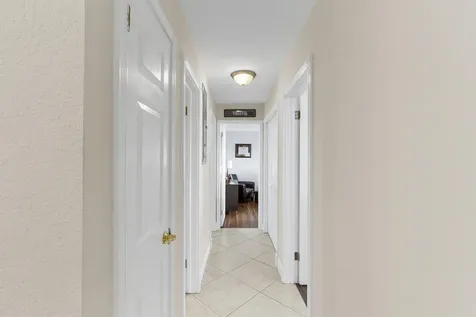 5581 SW 13th Street Plantation FL 33317
