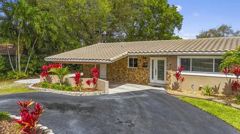 5581 SW 13th Street Plantation FL 33317