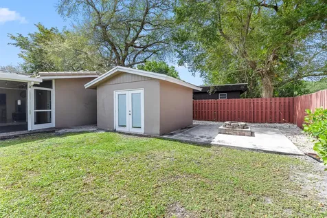 5581 SW 13th Street Plantation FL 33317