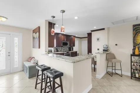 5581 SW 13th Street Plantation FL 33317