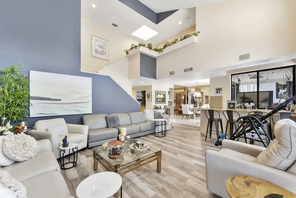 6534 Via Rosa Boca Raton FL 33433