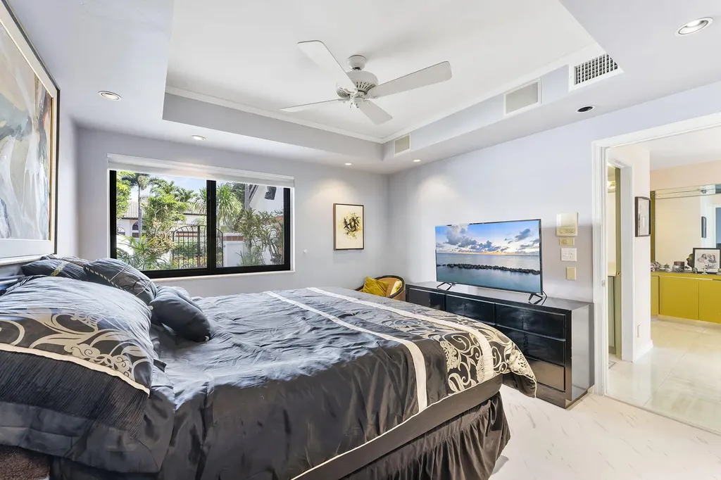 6534 Via Rosa Boca Raton FL 33433