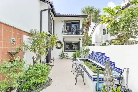 6534 Via Rosa Boca Raton FL 33433