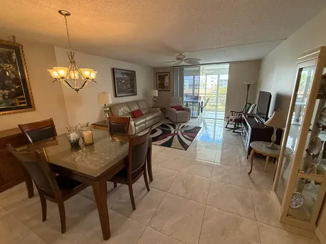 1024 SE 5th Avenue Dania Beach FL 33004