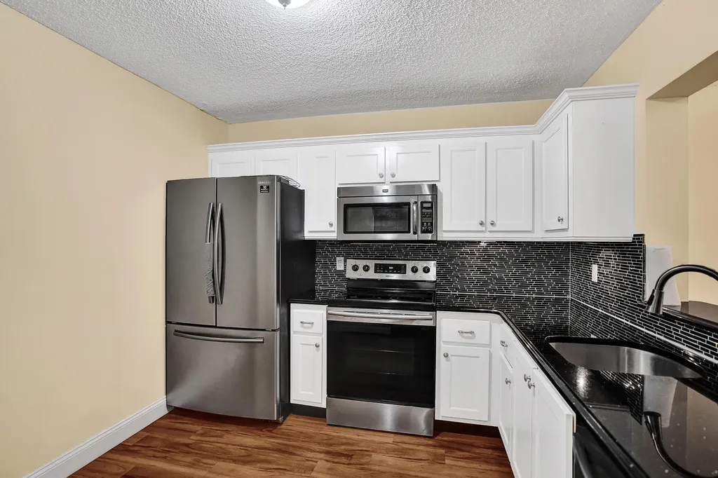 9005 Flynn Circle Boca Raton FL 33496