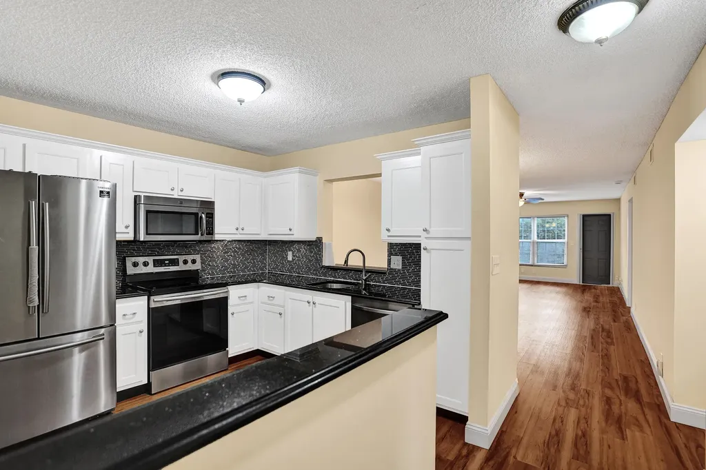 9005 Flynn Circle Boca Raton FL 33496
