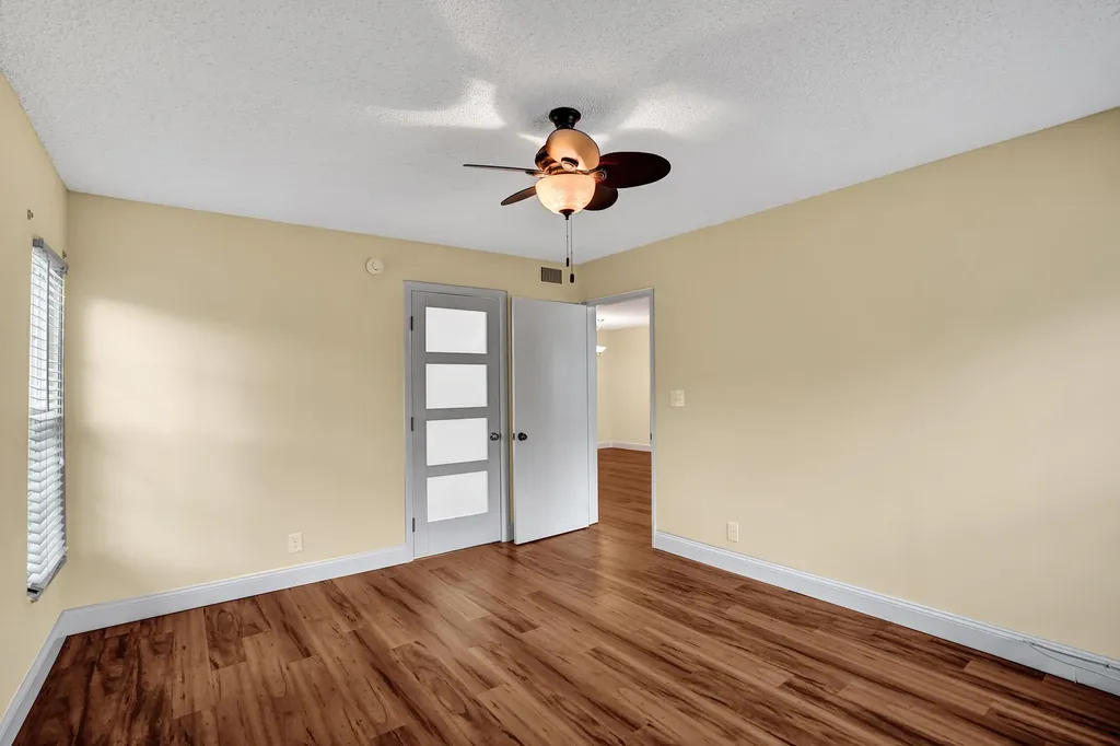 9005 Flynn Circle Boca Raton FL 33496