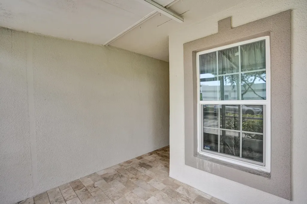 9005 Flynn Circle Boca Raton FL 33496