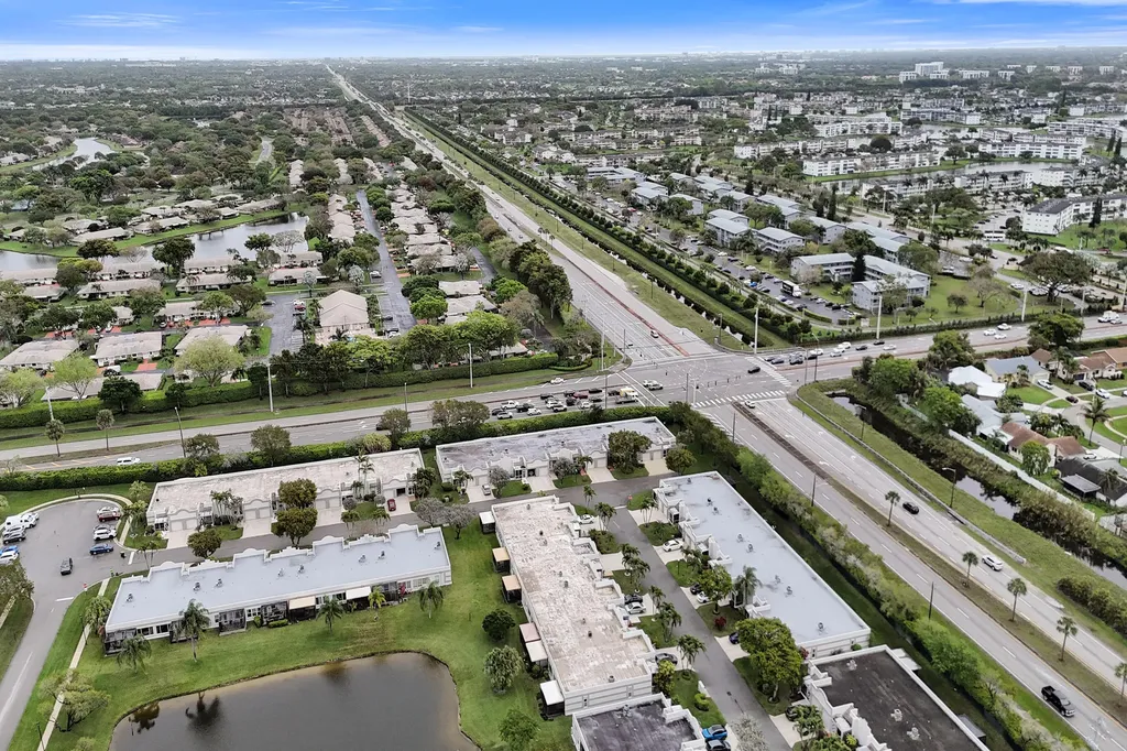 9005 Flynn Circle Boca Raton FL 33496