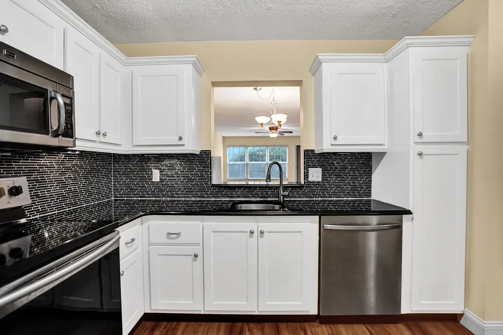 9005 Flynn Circle Boca Raton FL 33496