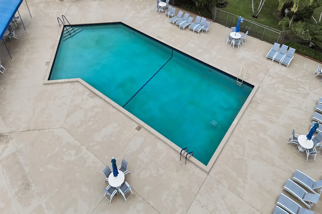 9005 Flynn Circle Boca Raton FL 33496