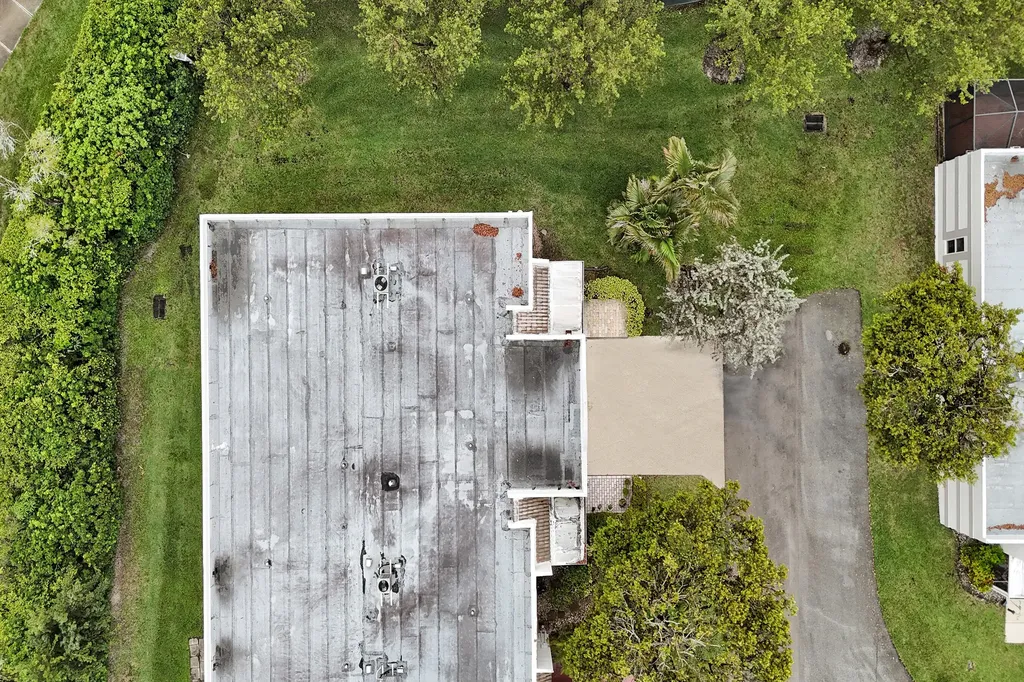 9005 Flynn Circle Boca Raton FL 33496
