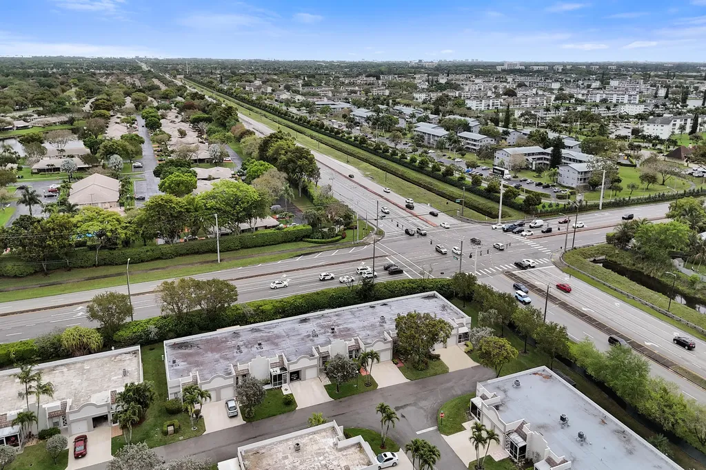 9005 Flynn Circle Boca Raton FL 33496