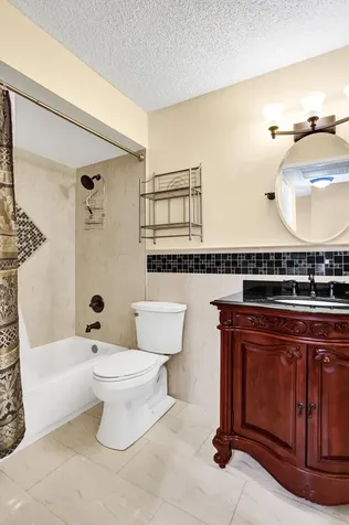 9005 Flynn Circle Boca Raton FL 33496
