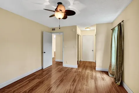 9005 Flynn Circle Boca Raton FL 33496