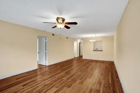 9005 Flynn Circle Boca Raton FL 33496