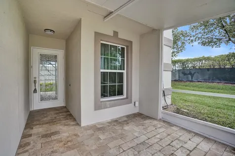 9005 Flynn Circle Boca Raton FL 33496