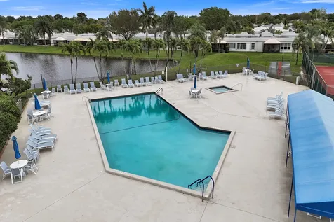 9005 Flynn Circle Boca Raton FL 33496