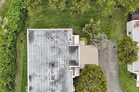 9005 Flynn Circle Boca Raton FL 33496