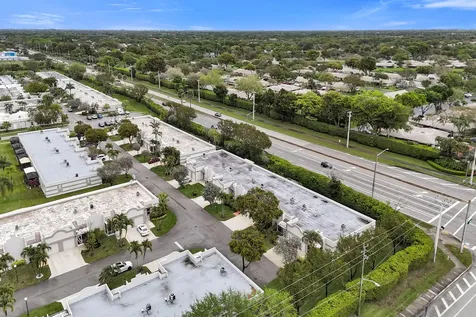 9005 Flynn Circle Boca Raton FL 33496