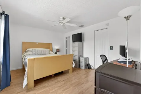5927 NW 47th Way Coconut Creek FL 33073