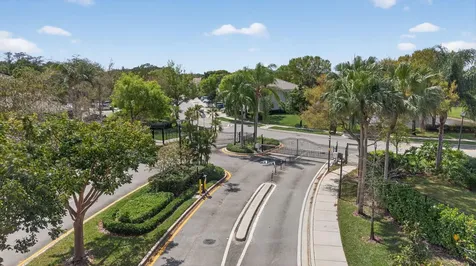 5927 NW 47th Way Coconut Creek FL 33073