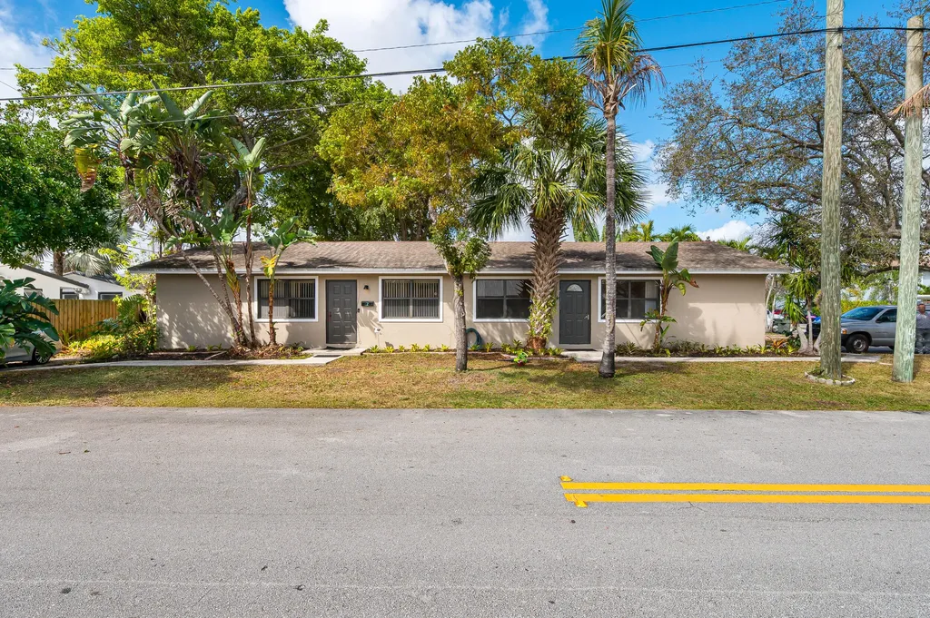 1010 NE 16th Street NE Fort Lauderdale FL 33304