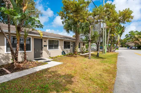 1010 NE 16th Street NE Fort Lauderdale FL 33304