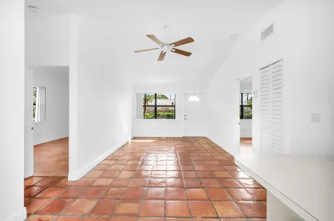1010 NE 16th Street NE Fort Lauderdale FL 33304