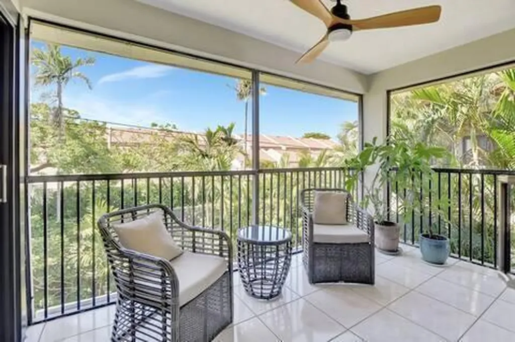 935 Sweetwater Lane Boca Raton FL 33431