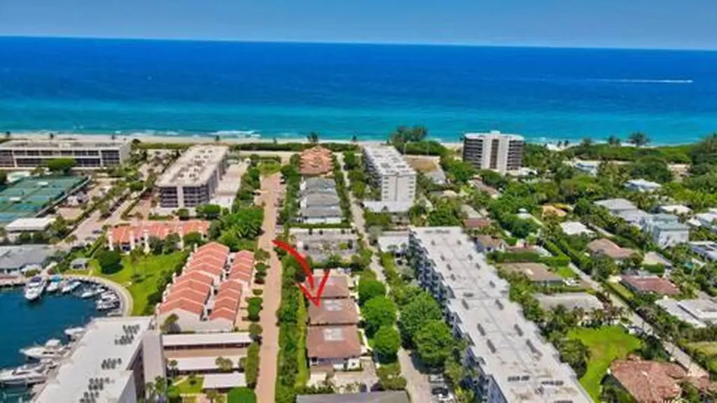 935 Sweetwater Lane Boca Raton FL 33431