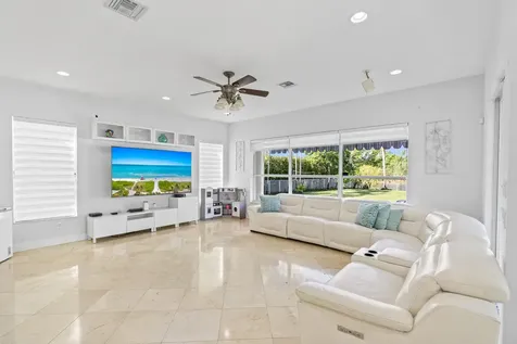 4918 SW 195th Terrace Miramar FL 33029