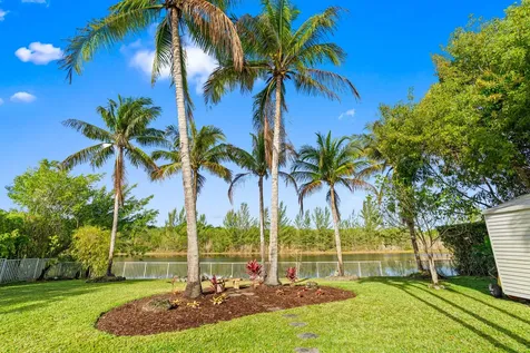 4918 SW 195th Terrace Miramar FL 33029