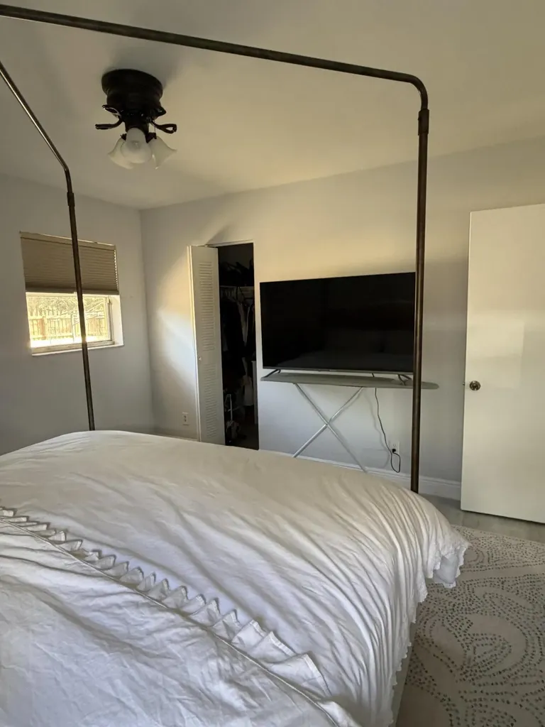 420 NW 7th Terrace Pompano Beach FL 33060