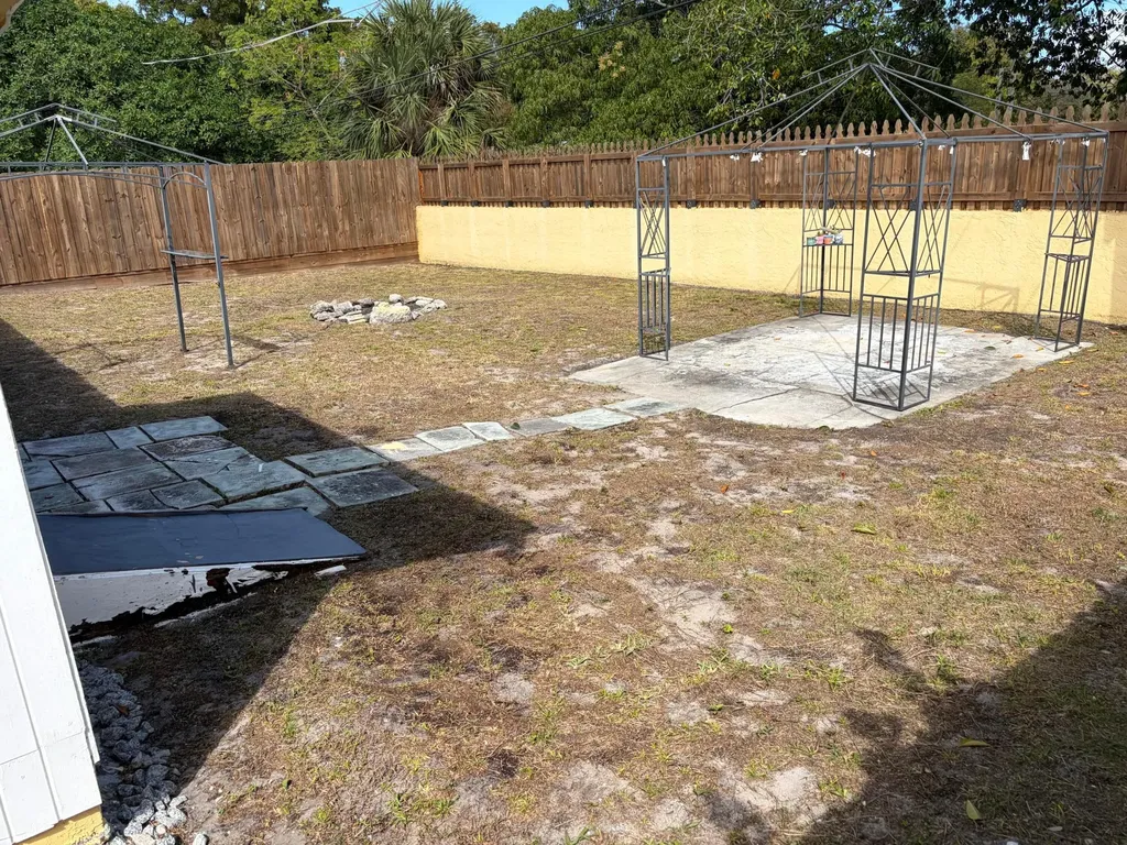 420 NW 7th Terrace Pompano Beach FL 33060