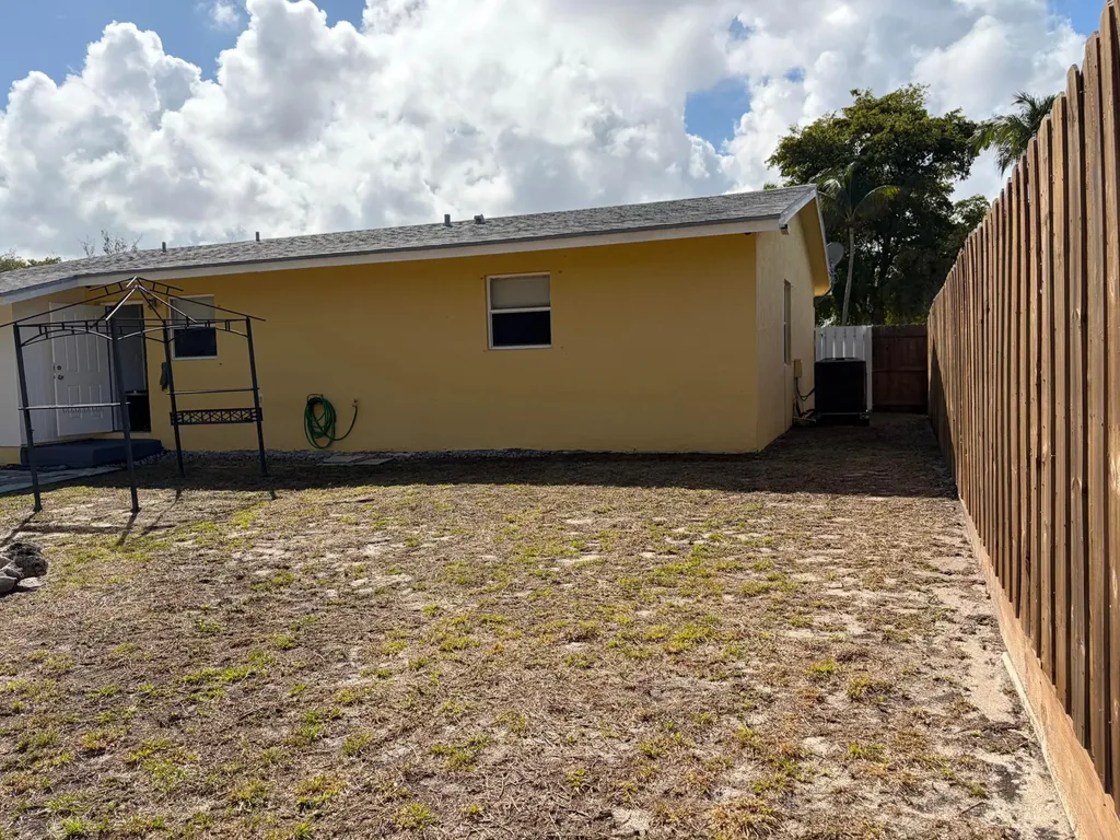 420 NW 7th Terrace Pompano Beach FL 33060