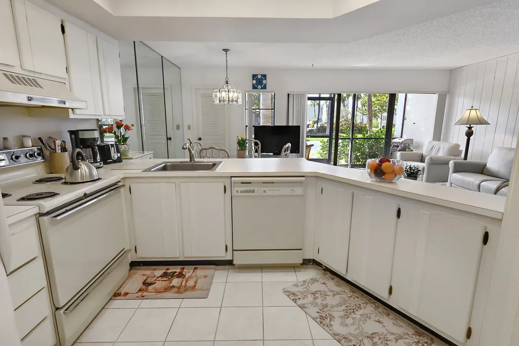 1605 S Us Highway 1 Jupiter FL 33477