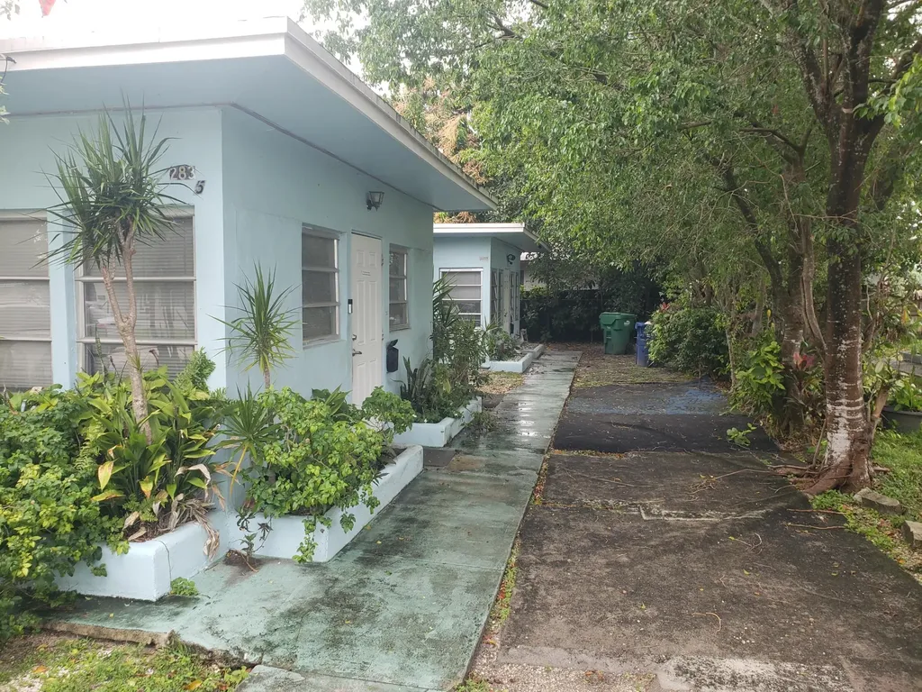 283 NE 111th Street Miami FL 33161